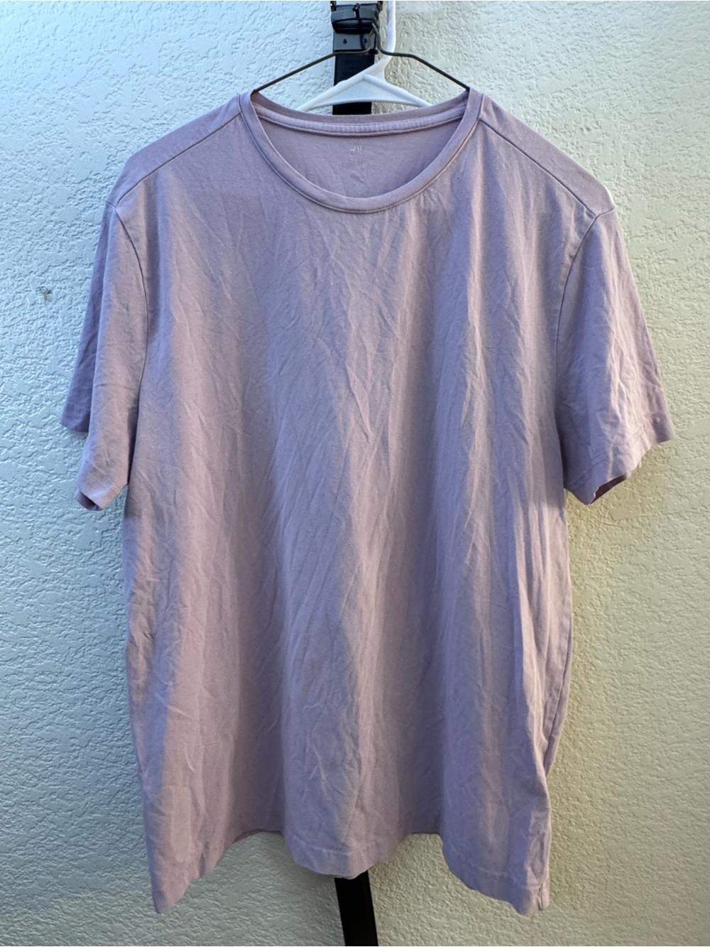 H&M Men's Short Sleeve Crew Tee in Light Lavender